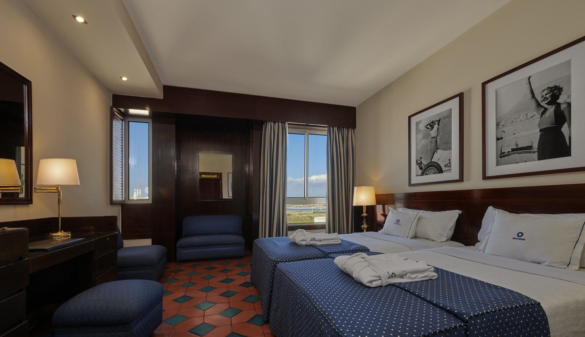 Algarve Casino Hotel Портіман Екстер'єр фото A room at the hotel