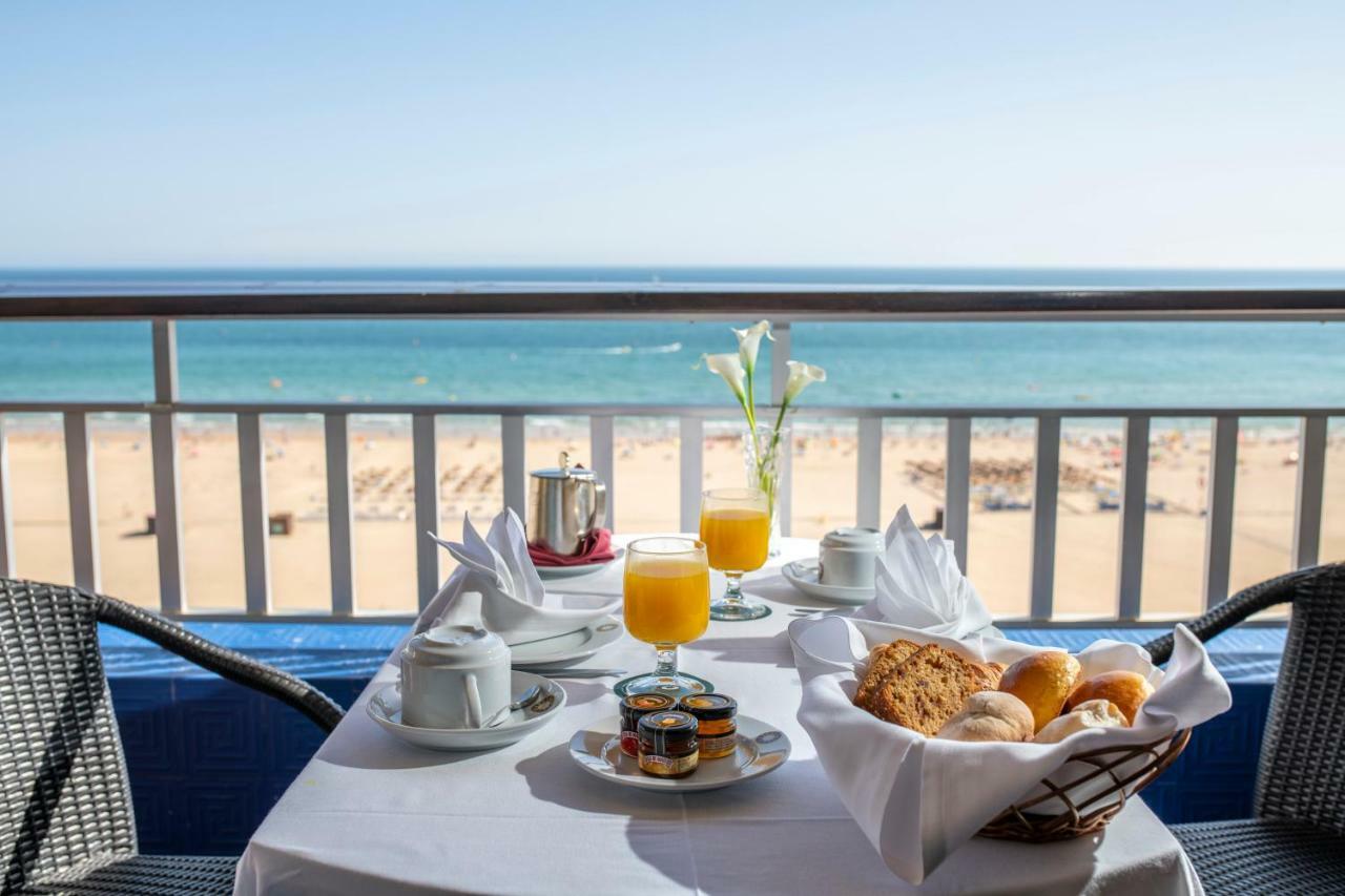 Algarve Casino Hotel Портіман Екстер'єр фото Breakfast at the Hotel